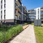 Modern Air-conditioned With Parking And Balcony By Renters