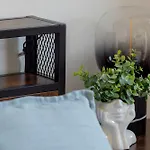 Modern Air-conditioned With Parking And Balcony By Renters Apartment
